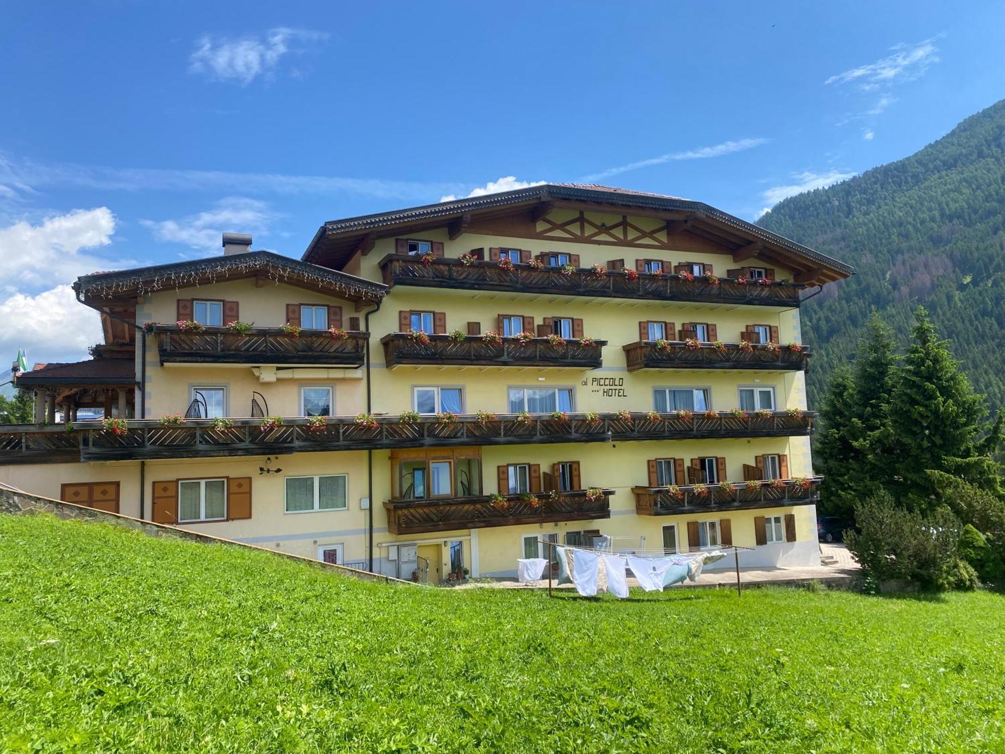 Al Piccolo Hotel Vigo di Fassa Exterior photo
